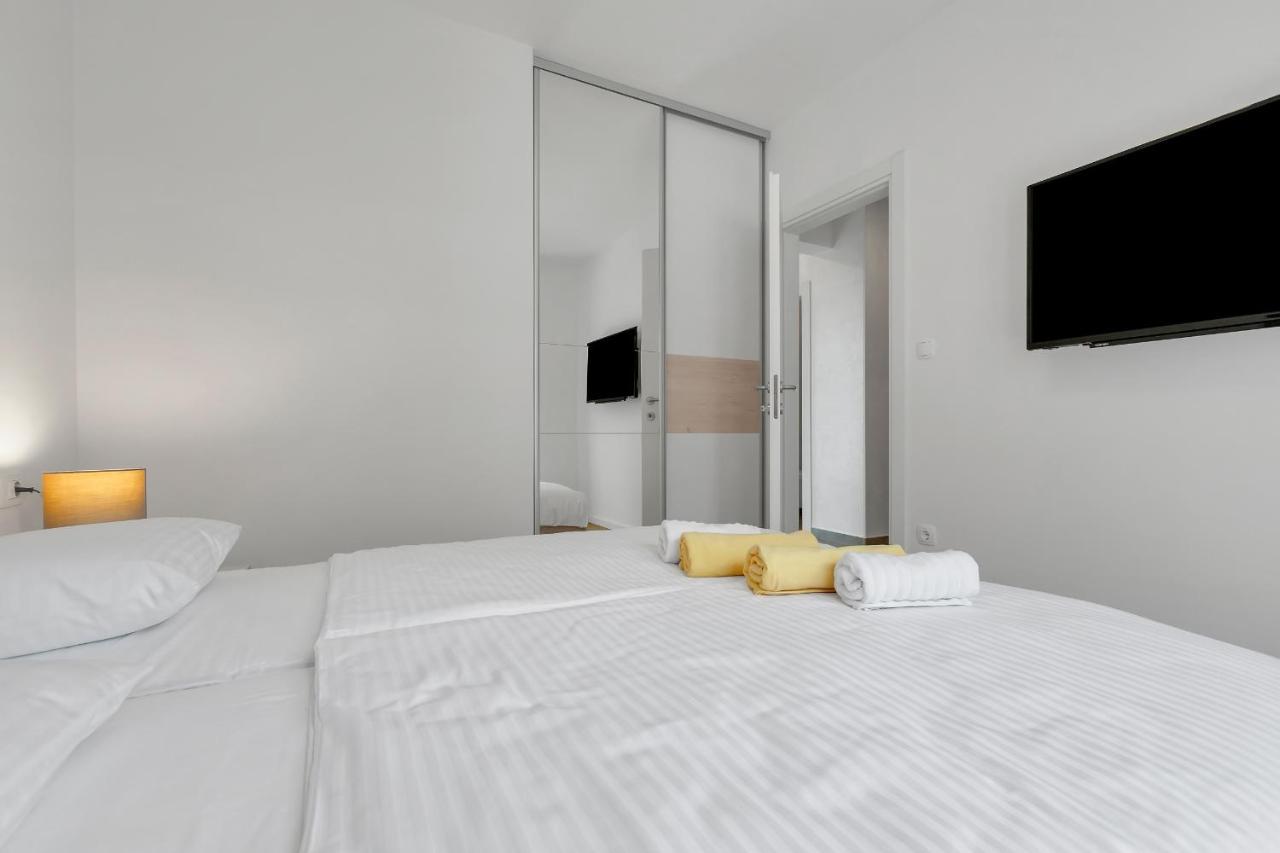 Luxury Apartment Adriasun Free Beach Parking Makarska Bagian luar foto