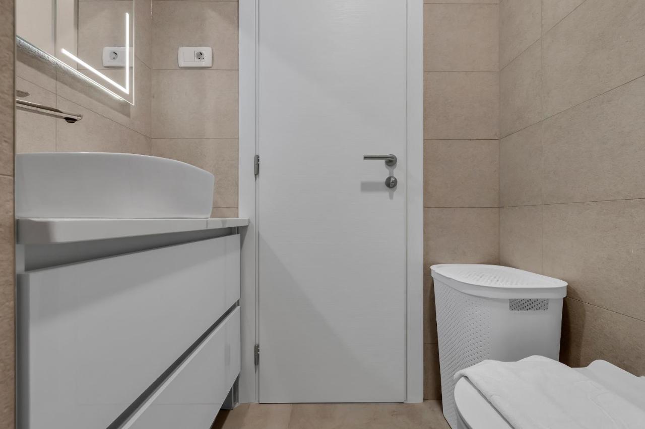 Luxury Apartment Adriasun Free Beach Parking Makarska Bagian luar foto
