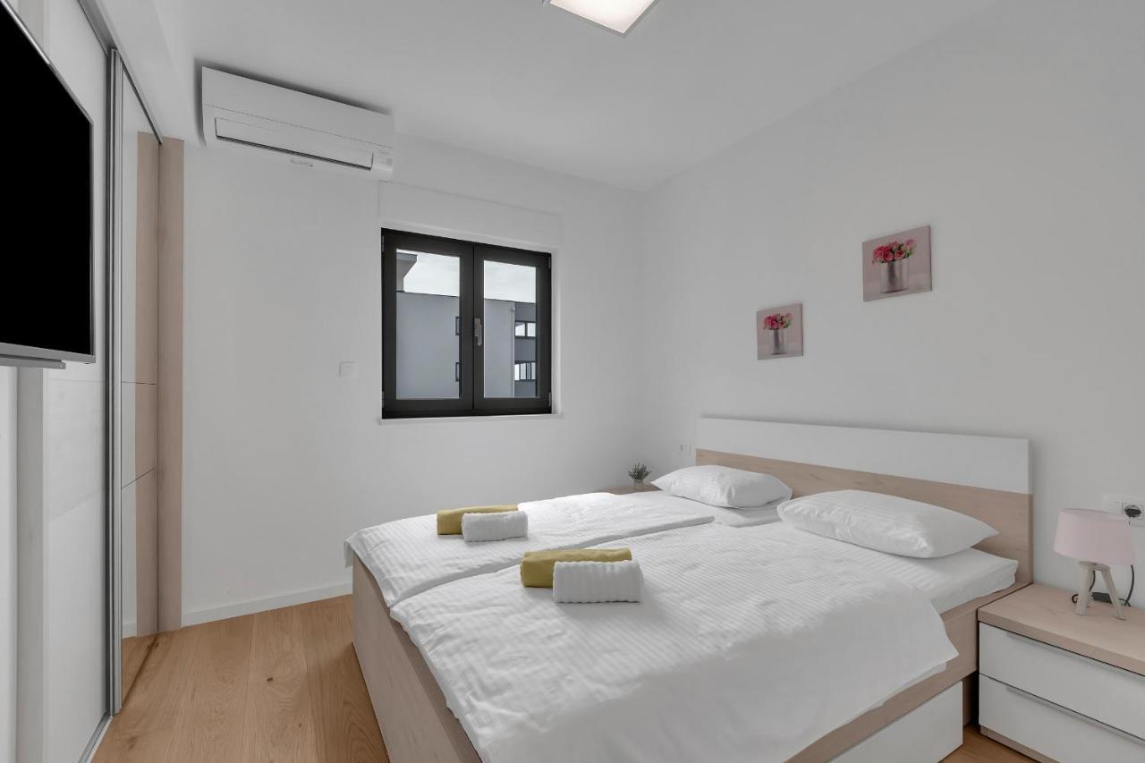 Luxury Apartment Adriasun Free Beach Parking Makarska Bagian luar foto